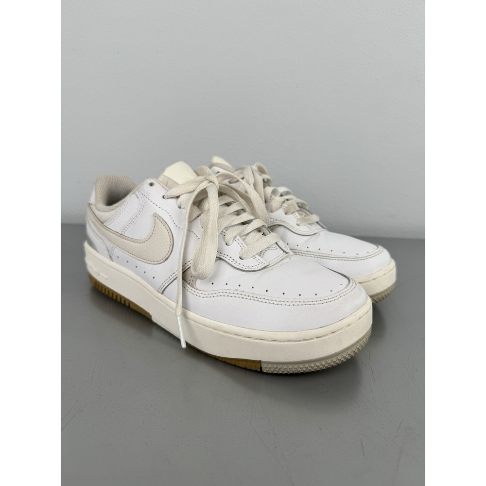 Nike Gamma Force Shoes Womens 9 White Athletic Leather Sneakers Cream Swoosh